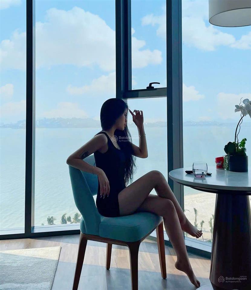 Bán nhanh căn góc view biển a la carte hạ long  3,7 tỉ/48m2  sổ đỏ lâu dài