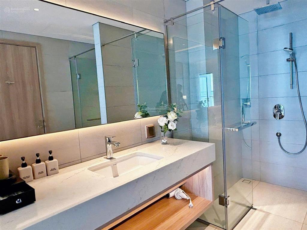 Bán nhanh căn góc view biển a la carte hạ long  3,7 tỉ/48m2  sổ đỏ lâu dài