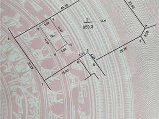 Đất dân cắt bán dt lớn 949m đã full thổ cư, sẵn phân lô chia cắt đều được, thích hợp xây nhà vườn .