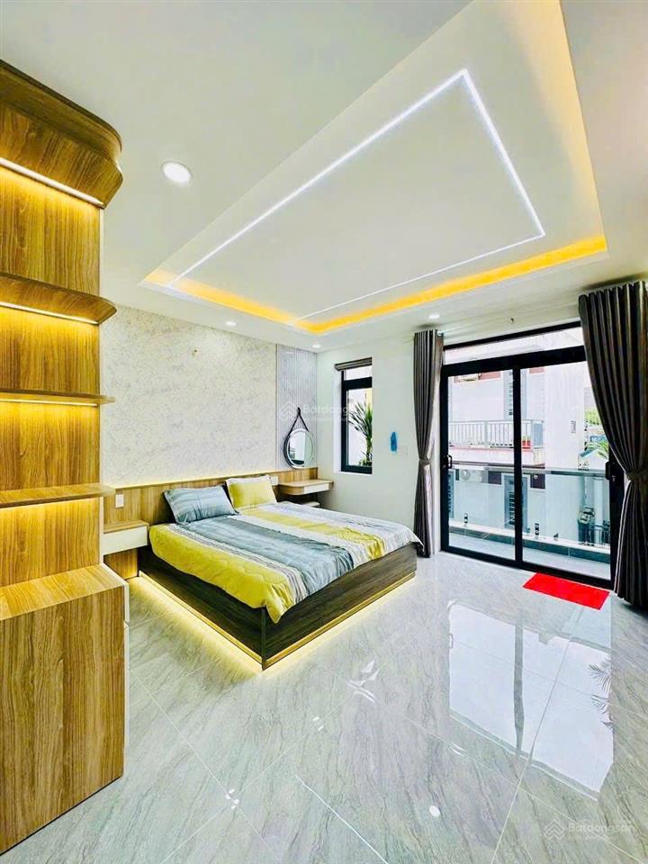 Nhà ngã tư ga tl13, 4x15, 3pn, đường rộng 5m