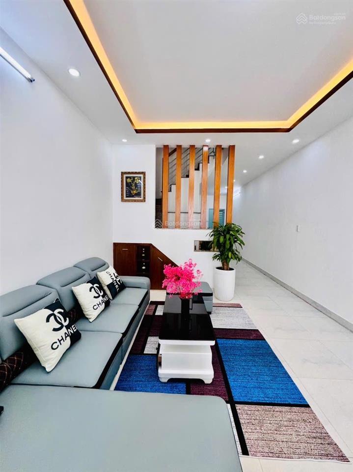 Kẹt tiền bán gấp nhà(shr) 1 xẹc ngắn thạnh lộc 15, 65m2, 3pn, đường 7m