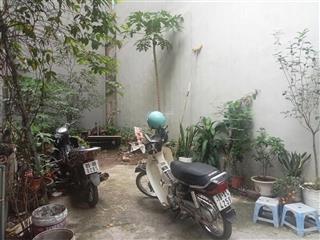 Bán gấp lô đất phúc lợi dt 34m2, vuông vắn, giá đầu tư, vài bước chân ra oto tránh 4tỷ580 (ctl)
