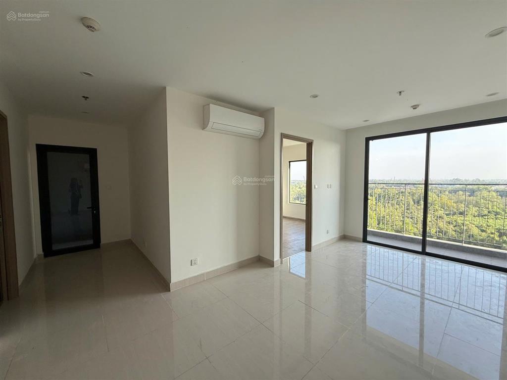 Bán gấp 2pn 2wc 67m2, hướng đông nam, view sông giá chỉ 2.5 tỷ all in. 0944 937 ***