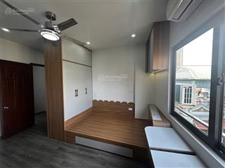 Nhà mới, thiết kế hiện đại, vài bước ra đường ô tô