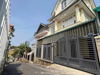 Bán biệt thự gần thung lũng tình yêu phường lâm viênđà lạt. 0988 745 ***