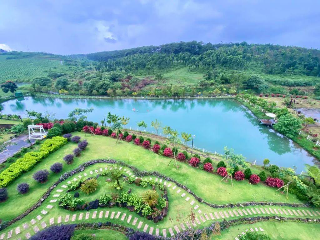 Bán lô đất nghỉ dưỡng view hồ đẹp ở Khúc Thừa Dụ, Lộc Tân, Bảo Lâm, Lâm Đồng, 900 triệu, 150m2