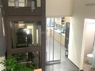 Cho thuê nhà trần quốc hoàn  thang máy  gara ô tô