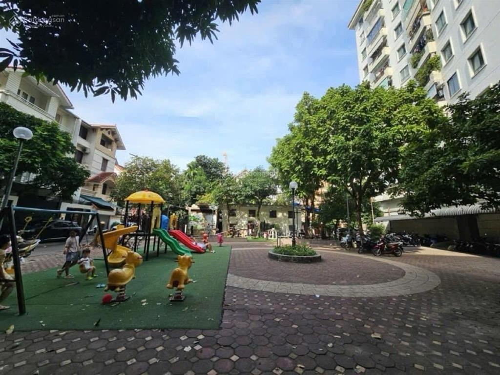 Siêu phẩm trần thái tông, dt 40m2 x 5 tầng, mt 12m, full nội thất 9 phòng khép kín, giá 14.8 tỷ