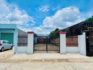 Ngay chợ việt kiều, củ chi bán gấp lô đất 200m2 mặt tiền kinh doanh giá 790 triệu. sổ hồng riêng