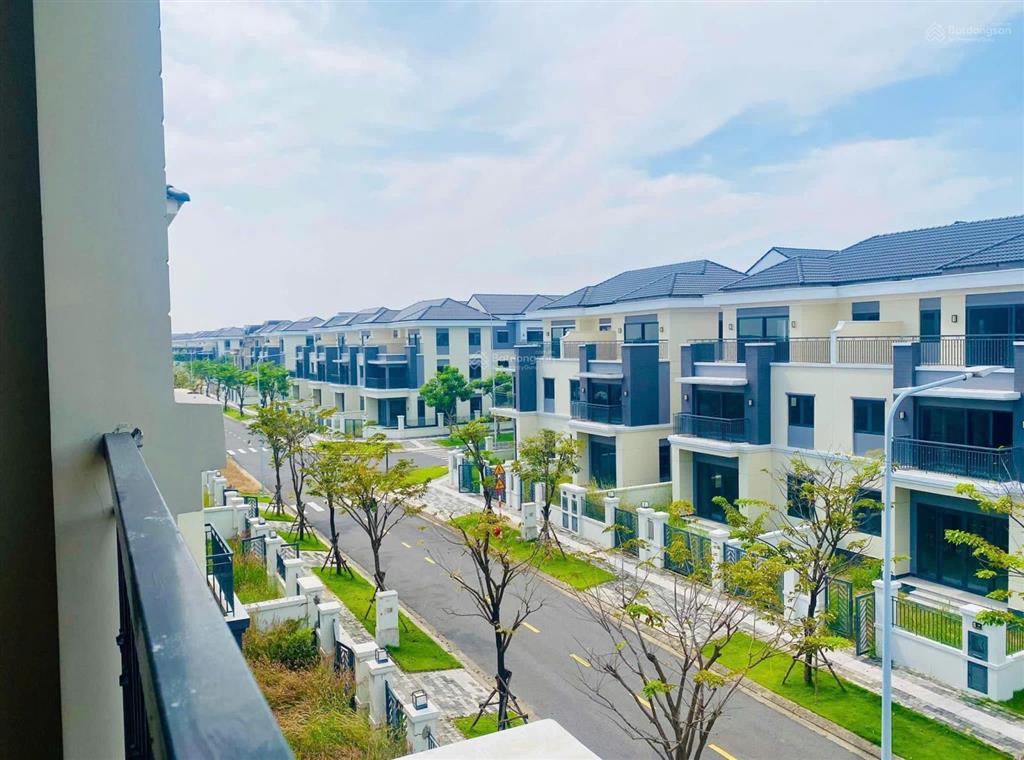 Kẹt tiền bán gấp nhà phố 8x20m khu trung tâm aqua city. chỉ 7.05 tỷ all in. nhận nhà ở ngay