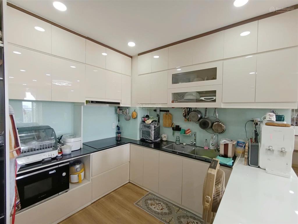 Bán nhanh căn hộ 3pn 98m2 the botanica full nội thất nhà đẹp. giá chỉ 6.9 tỷ