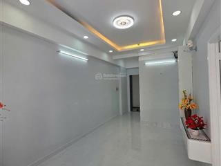 Cần bán căn hộ phú thọ, quận 11, căn góc 2pn, nhà làm lại mới đẹp, công chứng nhận nhà ngay