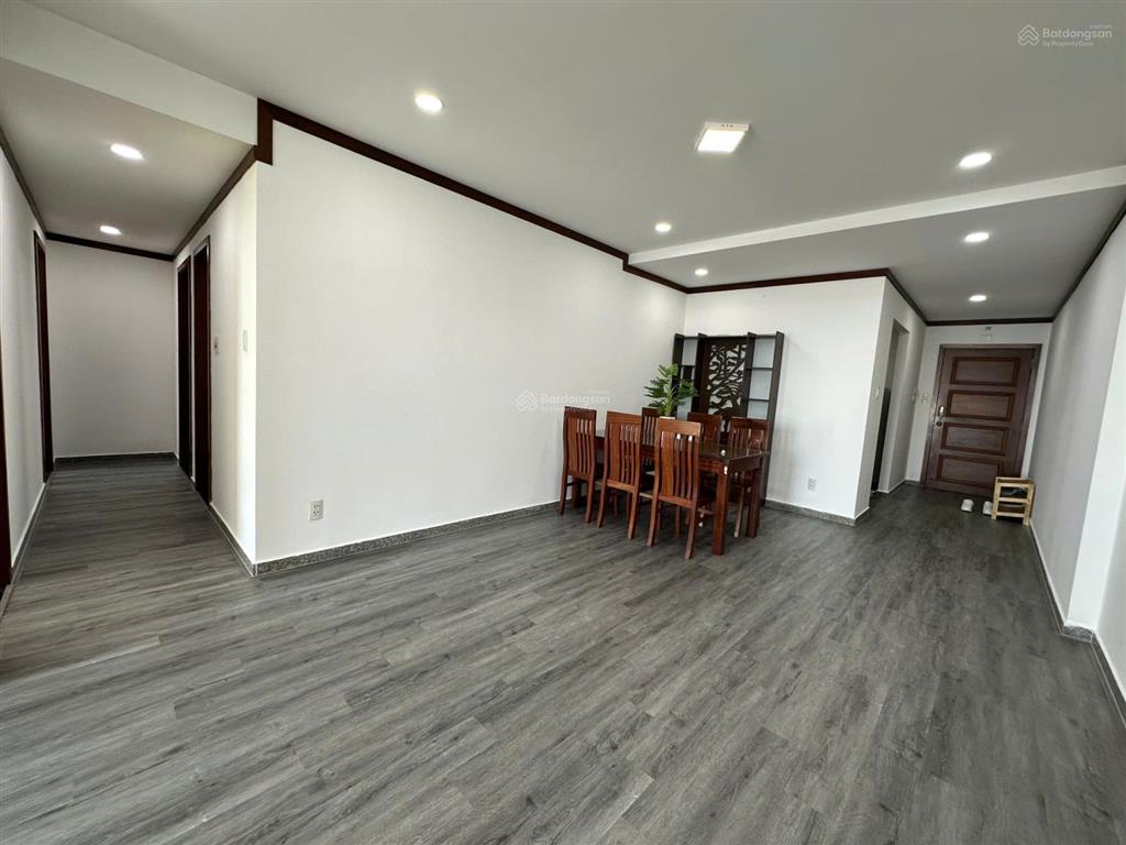 Cần bán căn hộ chung cư hoàng anh thanh bình, 2pn, view đẹp, lầu cao, có thể ở ngay