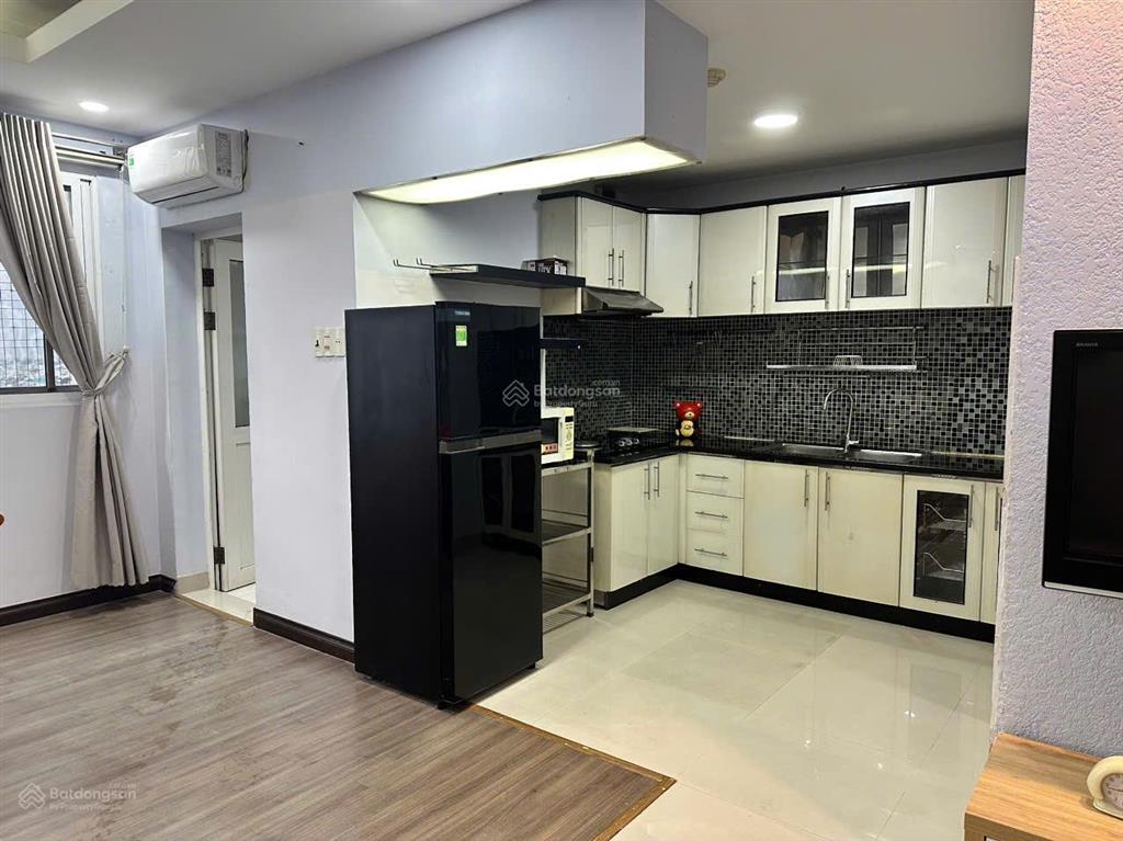 Cần bán căn hộ central garden, 2pn, giá chỉ từ 5 tỷ