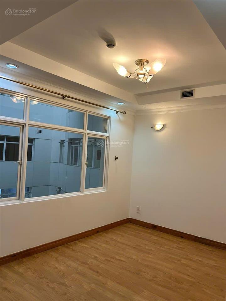 Cần bán căn hộ penthouse hoàng tháp plaza, 300m2, 5pn  hàng hiếm, ở ngay |  0348 182 ***