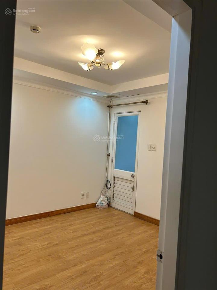 Cần bán căn hộ penthouse hoàng tháp plaza, 300m2, 5pn  hàng hiếm, ở ngay |  0348 182 ***