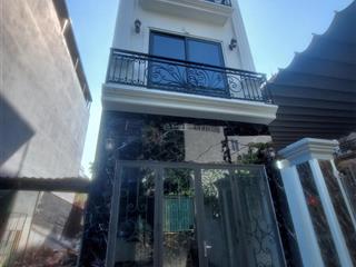 Cần bán gấp căn nhà tại đồng mai, hà đông. dt 41m2, 5 tầng giá trên 4 tỷ. ô tô đỗ cửa, kinh doanh