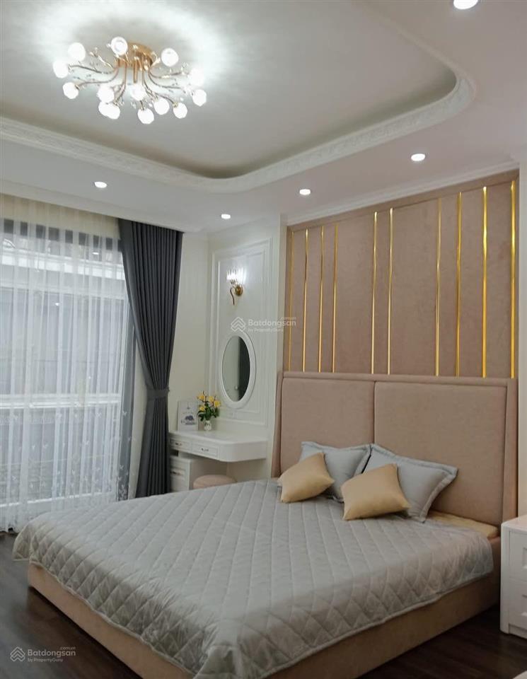 Bán nhà phố ngô thì nhậm hà đông, dt 50m2, 4 tầng ô tô vào nhà, kinh doanh, để ở, giá trên 10 tỷ