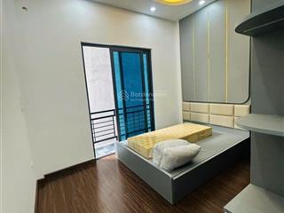 Chính chủ bán nhà kim giang 28m2 x 5t, mt 4,5m giá chỉ 5.99 t,nhà full công năng, nội thất