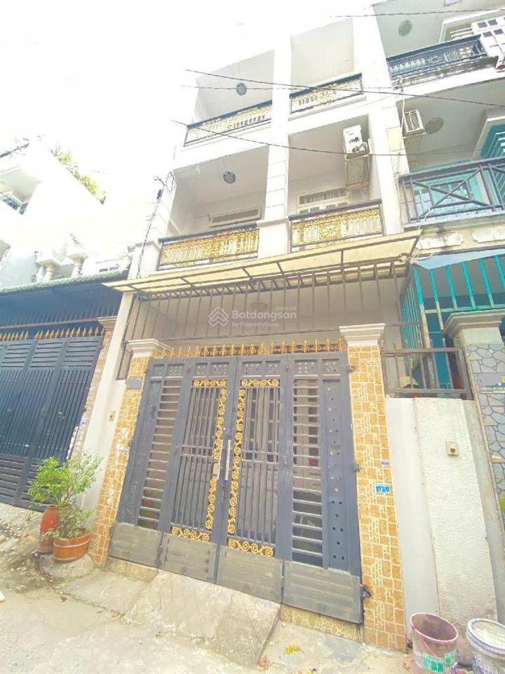Bán nhà 3 tầng đường thới an 13 phường thới an q12, 63m2 (4,5*14). giá 5,5tỷ đường 4m vào nhà