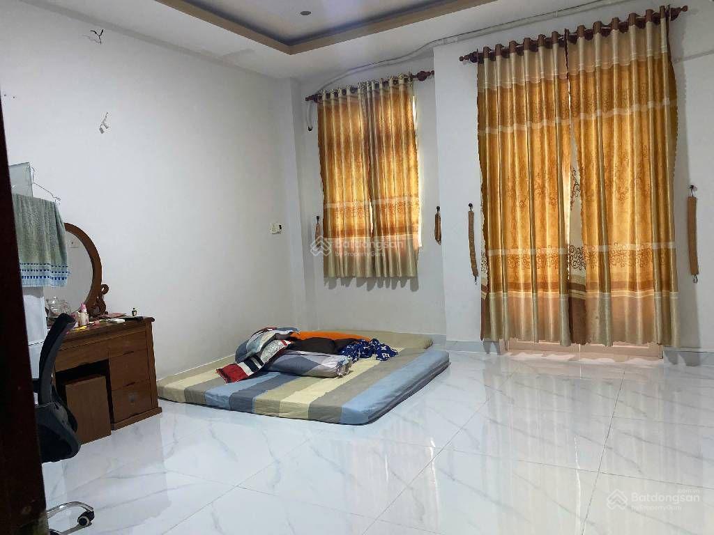 Bán nhà 3 tầng đường thới an 13 phường thới an q12, 63m2 (4,5*14). giá 5,5tỷ đường 4m vào nhà