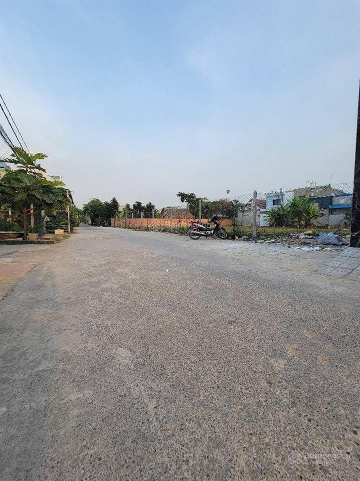 Bán đất đường thạnh lộc 37, phường thạnh lộc q12 dt 184m2 (8*23) giá 10,8 tỷ, đường 7m