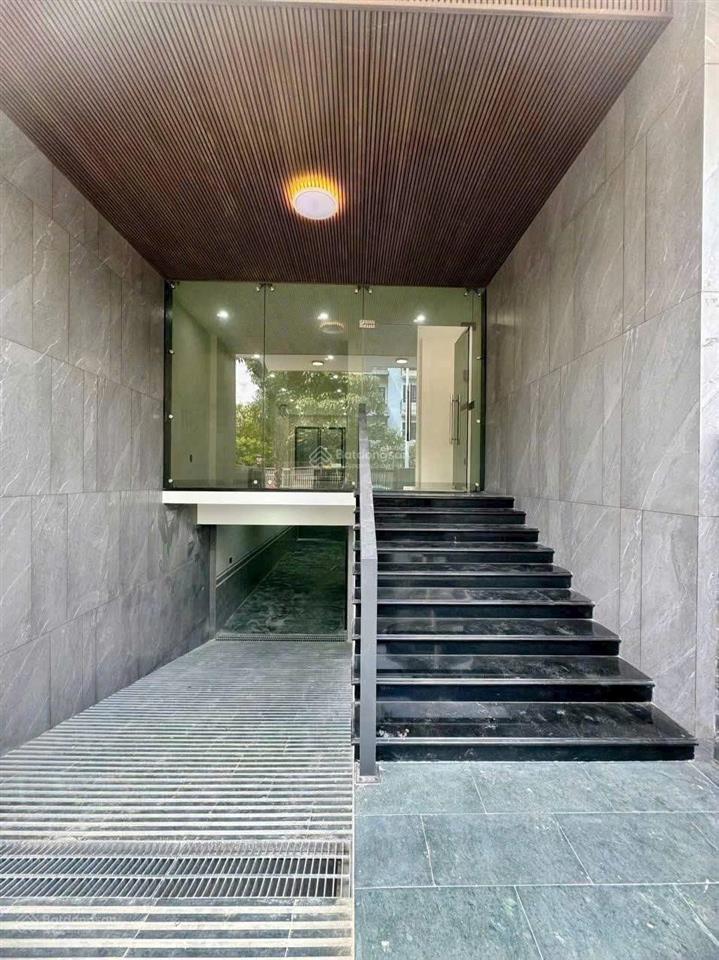 Nhà cho thuê ngay khu đảo kim cương (q2), dt 5x20m, hầm 4 tầng, 2 sàn trống, 4 phòng giá 45 tr/th