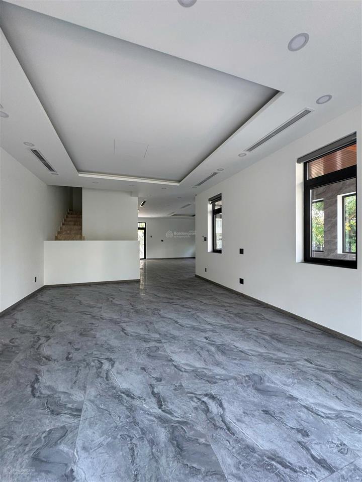Nhà cho thuê khu đảo kim cương quận 2. dt 7x18m, hầm 4 tầng, 3p. có thang máy, máy lạnh. giá 55tr