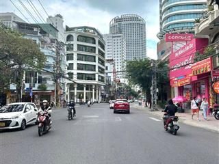 Mặt tiền nguyễn thị minh khai, nha trang  ngang 7m  cách quảng trường 500m  tuyến phố du lịch.