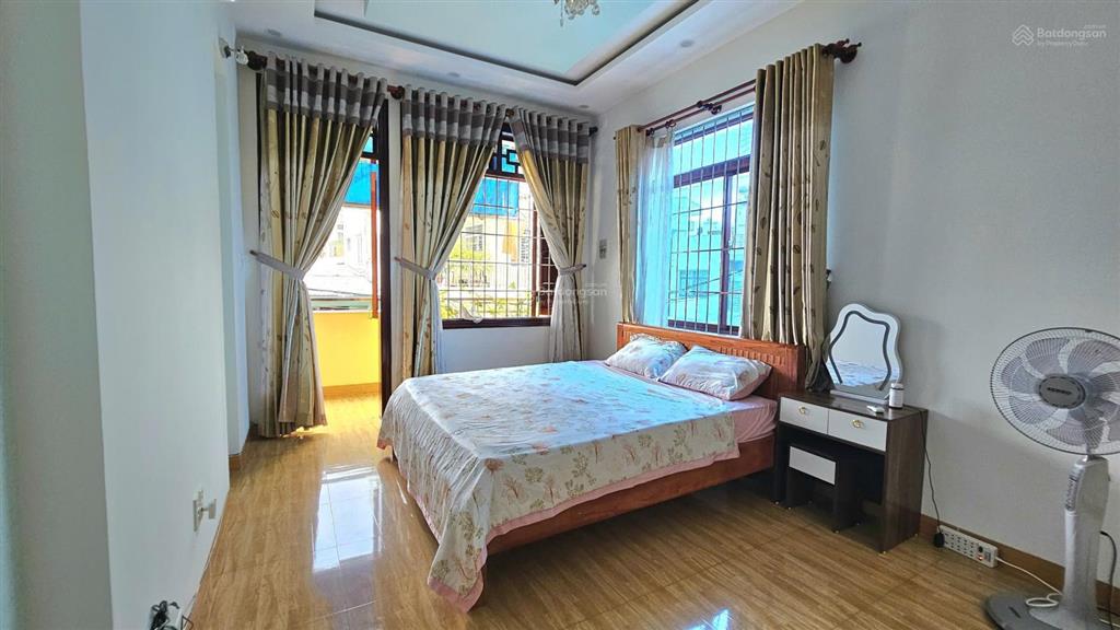 Bán nhanh nhà 4 tầng, 5pn, cạnh chợ đầm, gần biểnđã hoàn công82.8m2 ngang khủng 7.2m chỉ 7.2tỷ