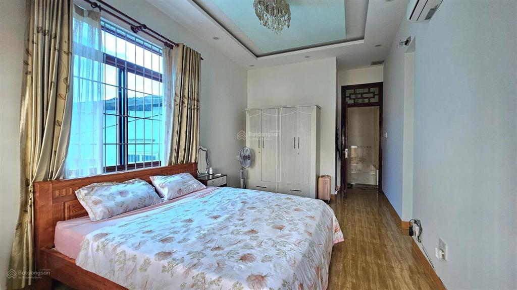 Bán nhanh nhà 4 tầng, 5pn, cạnh chợ đầm, gần biểnđã hoàn công82.8m2 ngang khủng 7.2m chỉ 7.2tỷ