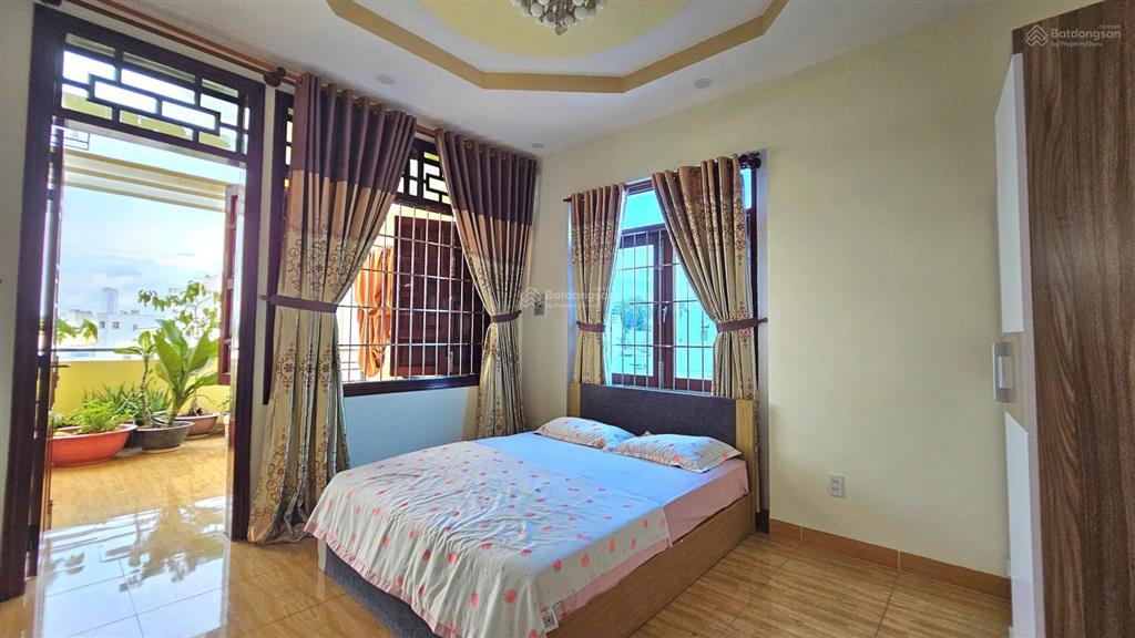 Bán nhanh nhà 4 tầng, 5pn, cạnh chợ đầm, gần biểnđã hoàn công82.8m2 ngang khủng 7.2m chỉ 7.2tỷ