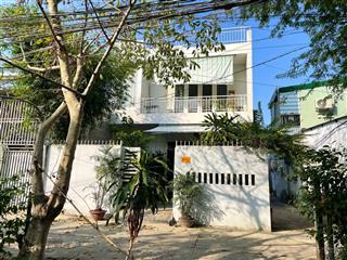 Giảm 1.2 tỷ bán nhanh để đi nước ngoài  nhà đẹp 3 tầng tđc phước long  có thang máy, điện nlmt