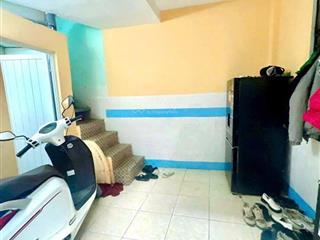 Bán nhà phố nguyễn lương bằng  đống đa, 18m2 x 5 tầng, lô góc, 40 m ra mặt phố, giá chỉ 2,95 tỷ