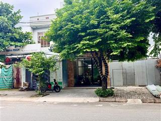 Bán đất góc ngã tư trần triệu luật , hòa minh vỉa hè 5m  đất sạch, không cống, không trụ