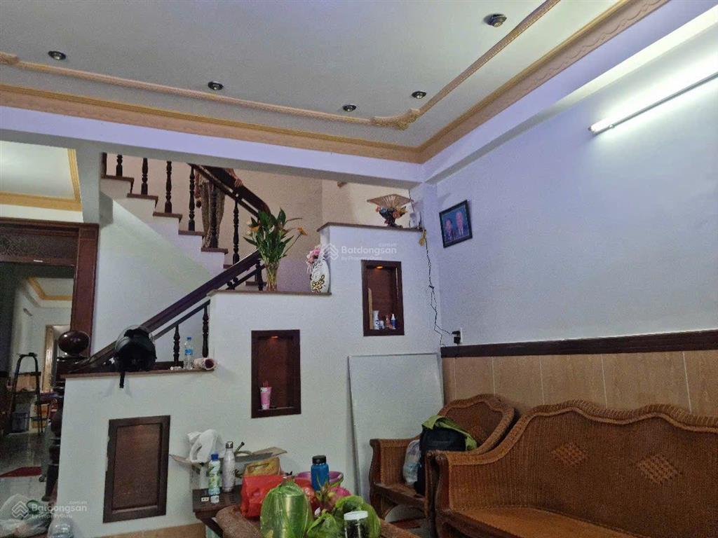 Bán nhà riêng hẻm c7c 1 lầu 4 tỷ 7