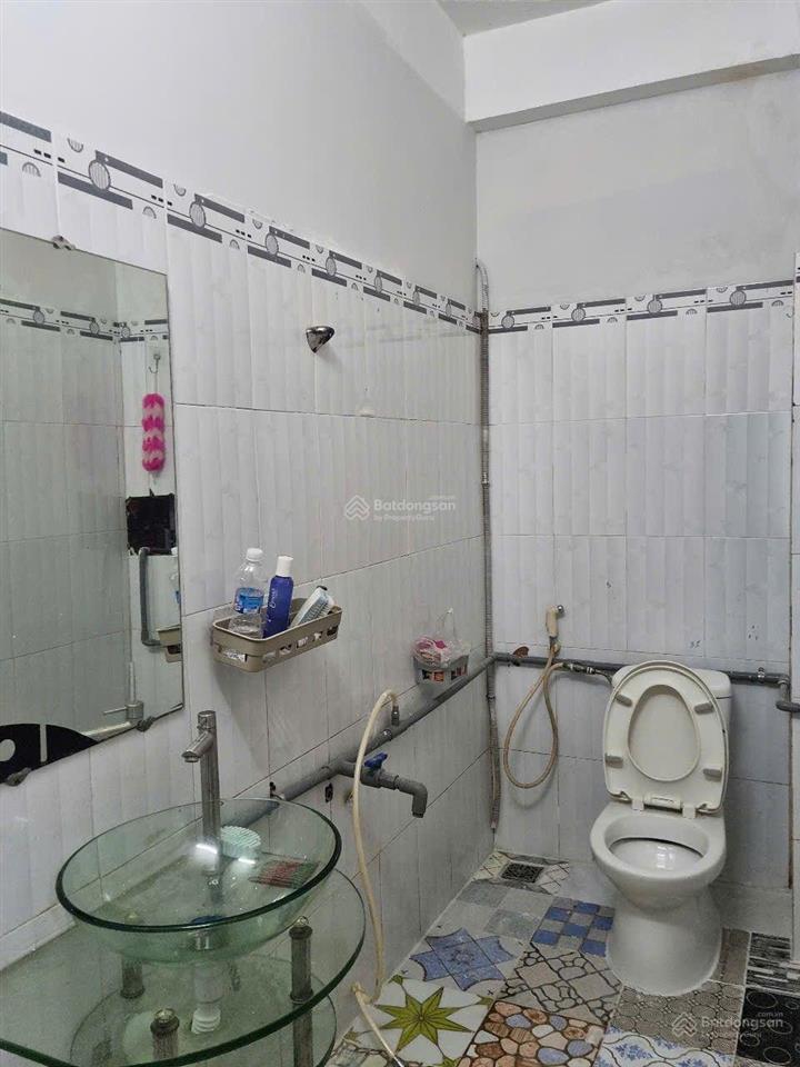 Bán nhà riêng hẻm c7c 1 lầu 4 tỷ 7