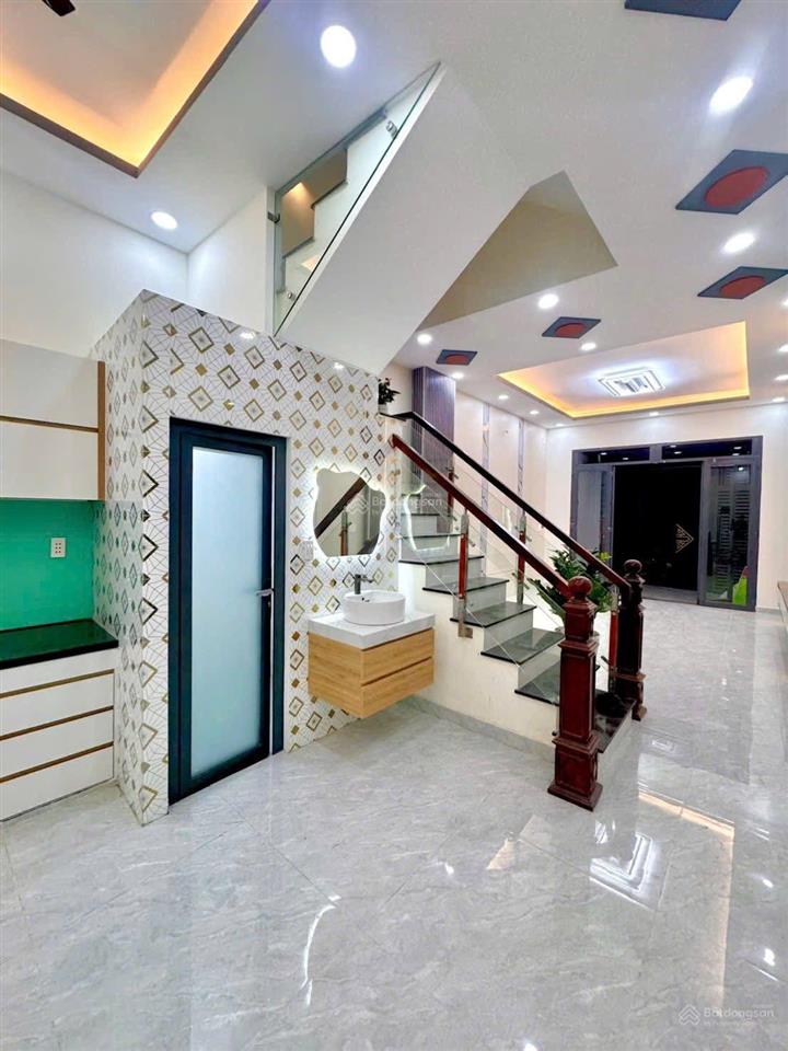 Tôi chính chủ cần bán nhà gần mặt tiền đường võ thị sáu, quận 3. giá tốt còn giảm sâu. sổ sẵn