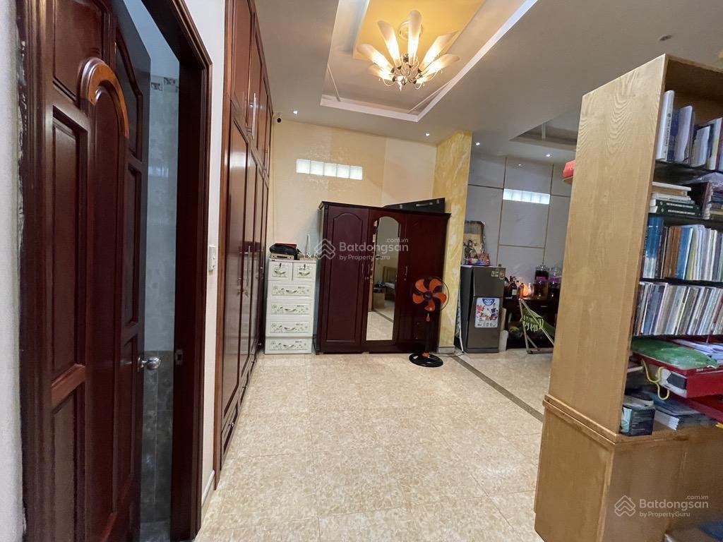 Vip  nhà bình thọ  đường dân chủ  võ văn ngân  thủ đức  180m2  3 tầng  giá chỉ 18,68 tỷ tl