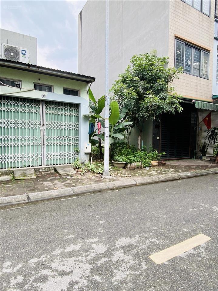 Giá đầu tư! bán nhà tại giang biên dt 40m2. ô tô đỗ cửa. đầu tư sinh lời. giá 10 tỷ