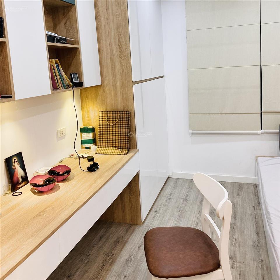 Bán chung cư ct15 green park việt hưng. dt 100m2, 3 ngủ, 2vs, tầng đẹp, ban công đông nam