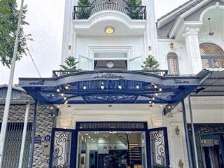 Cô hồng bán nhà vừa ra sổ đường phan văn hân, bình thạnh. giá 4tỷ270/ 5,5mx15m (88m2). mặt tiền 8m