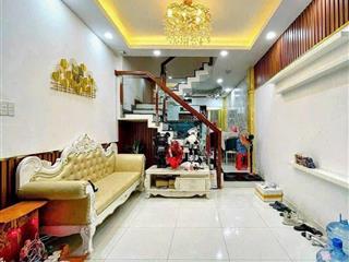 Chỉ còn sót lại 1 căn sư vạn hạnh đang cho thuê 20 triệu 1 tháng giá chỉ 4 tỷ 5 chỉ có duy nhất