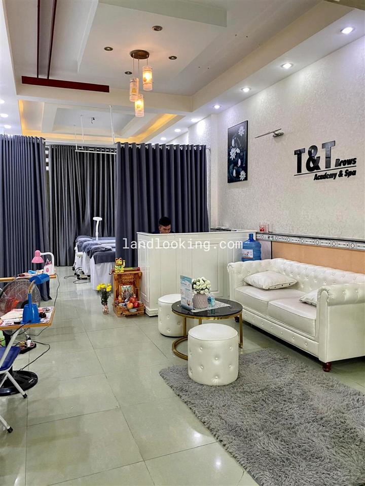 Giảm giá 100 triệu bớt lộc bán 4tỷ7 duy nhất 2 tuần đầu, vị trí đẹp, kdmb sầm uất con đường lớn
