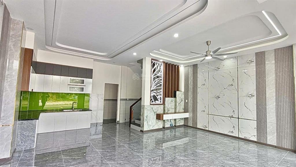 Vipnhà mới 3 tầng, ngang 7m, nở hậu, đường ô tô 10m, kdc lê phong dĩ an chỉ hơn 3 tỷ