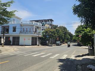 Bán lô đất sát biển 79m2, mặt tiền đường 10.5 phùng hưng, hòa minh, giá chỉ 9.3 tỷ
