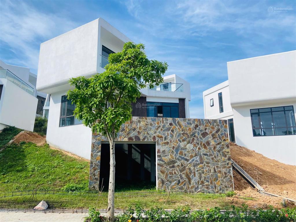 Bán ngay lập tức trong tháng này căn 300 m2 giá chỉ 8 tỷ, chưa có giá nào như ở legacy hòa bình