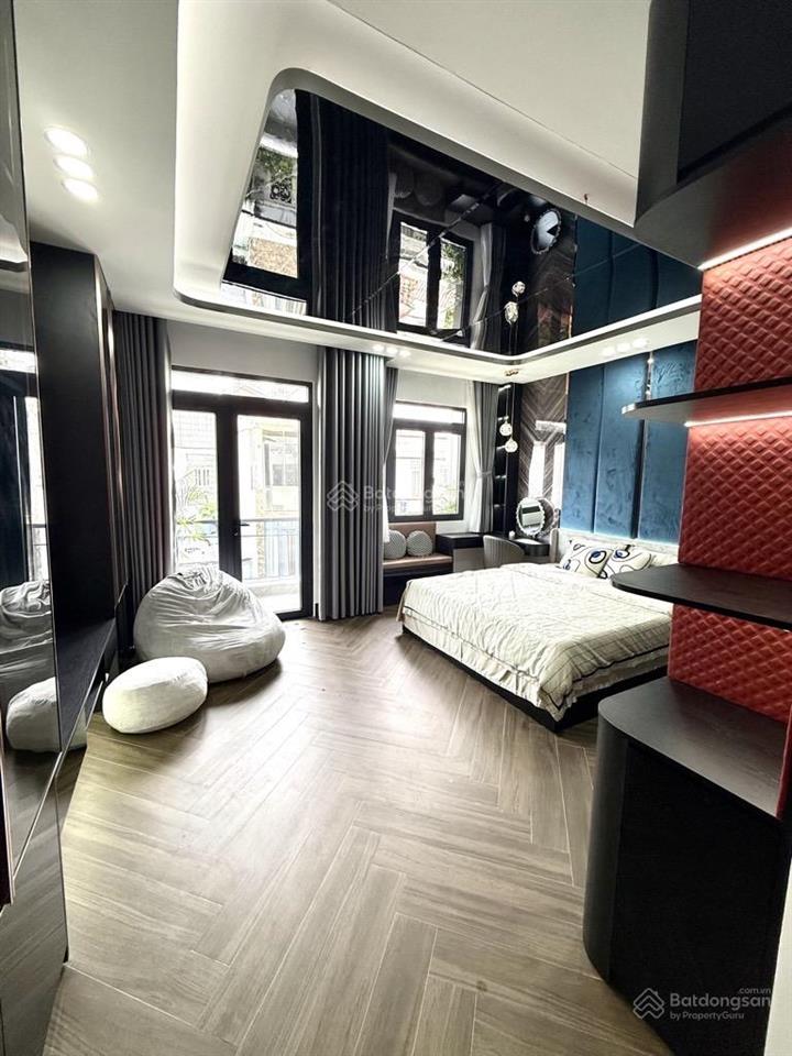 Nhà đẹp hiện đại full nội thất có thang máy đường nguyễn thị hương 12.8tỷ