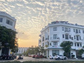 Lô đất 3 mặt tiền kđt vipit plaza