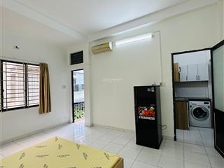 1pn giá rẻ  ban công  giặt riêng  đường lớn  ngay hàng xanh  học viện cán bộ  tiện ích nhiều